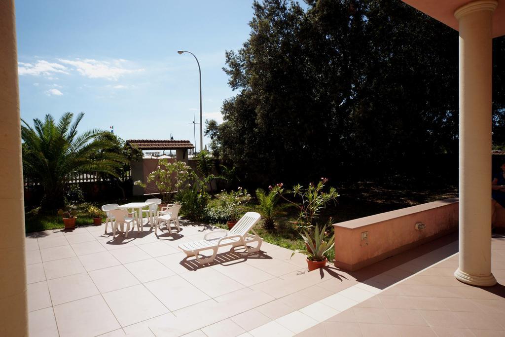 Hotel Happy Marina di Pietrasanta Buitenkant foto