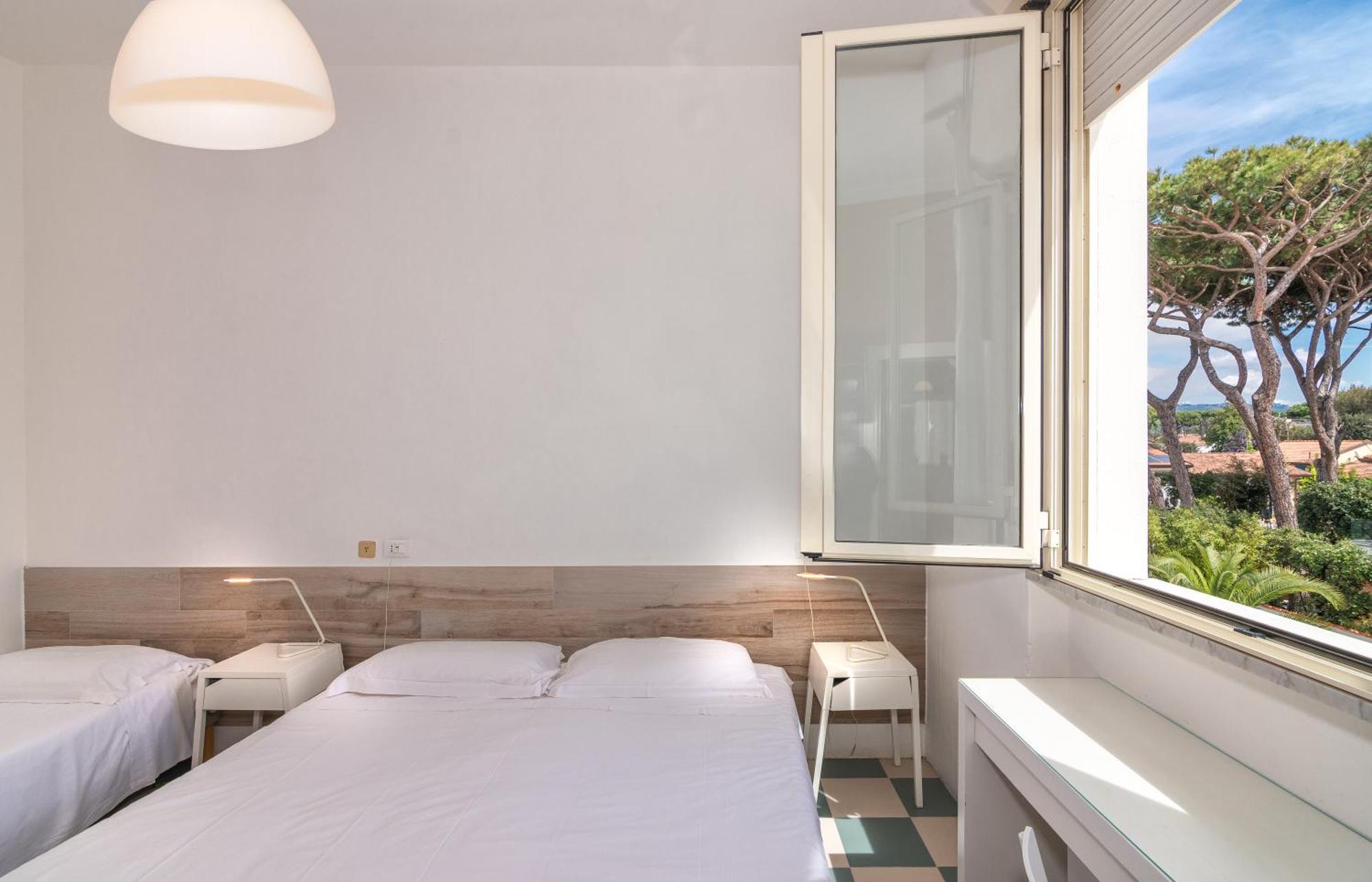 Hotel Happy Marina di Pietrasanta Buitenkant foto