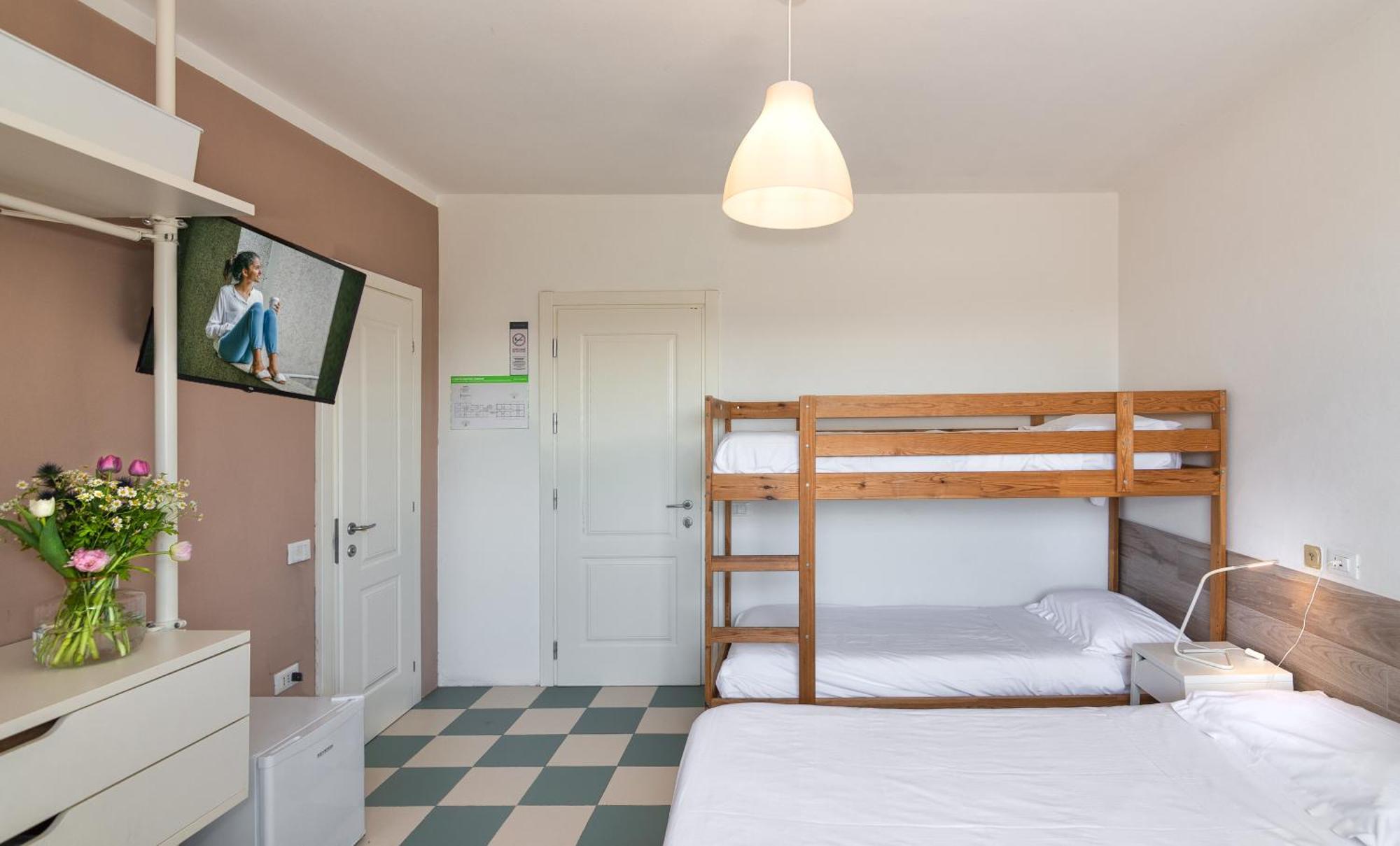 Hotel Happy Marina di Pietrasanta Buitenkant foto