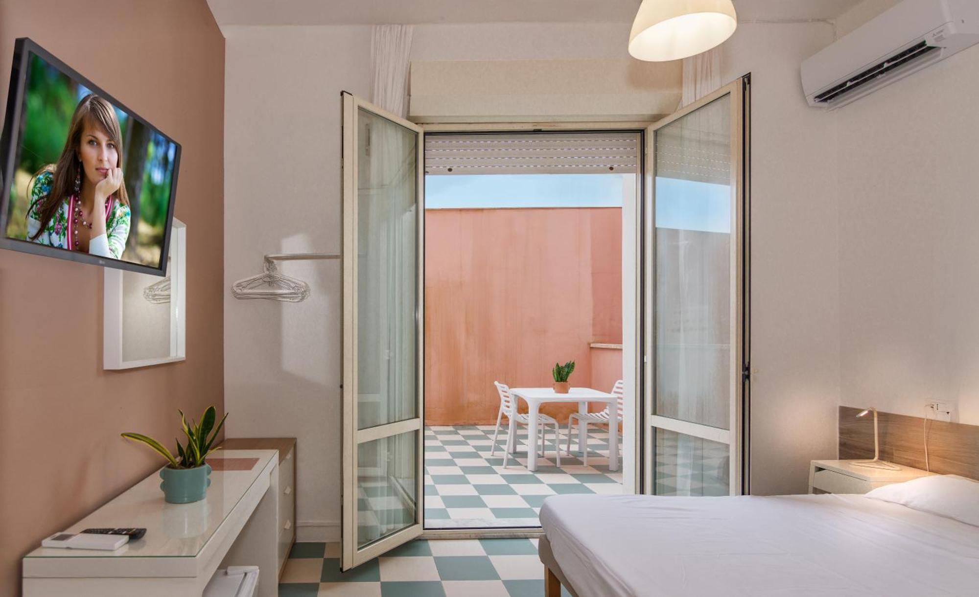 Hotel Happy Marina di Pietrasanta Buitenkant foto