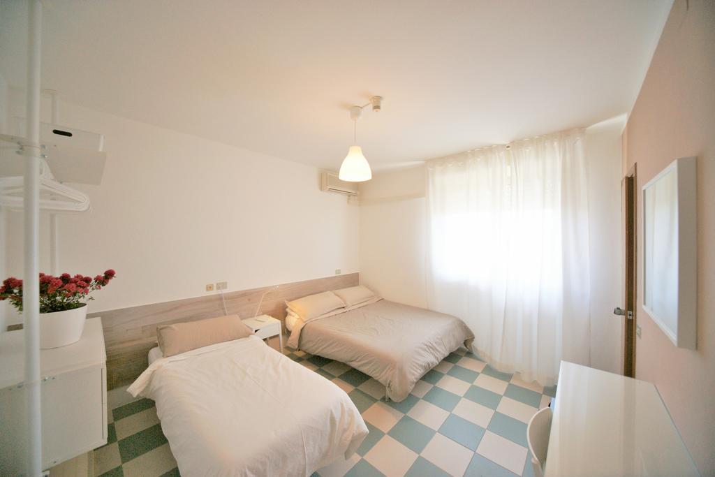 Hotel Happy Marina di Pietrasanta Buitenkant foto