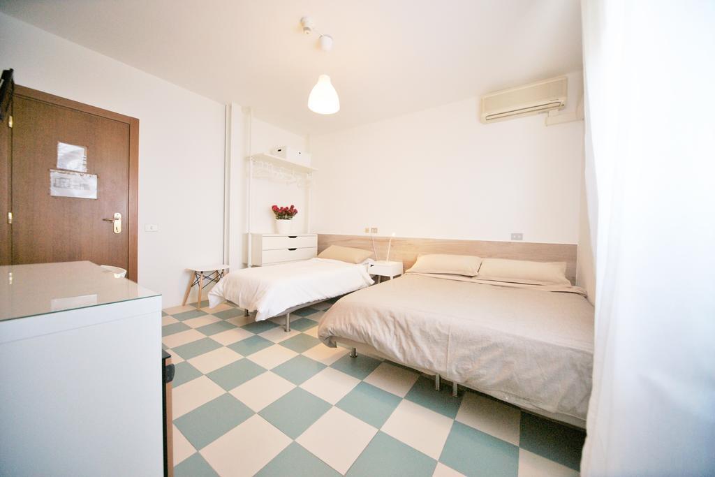 Hotel Happy Marina di Pietrasanta Buitenkant foto