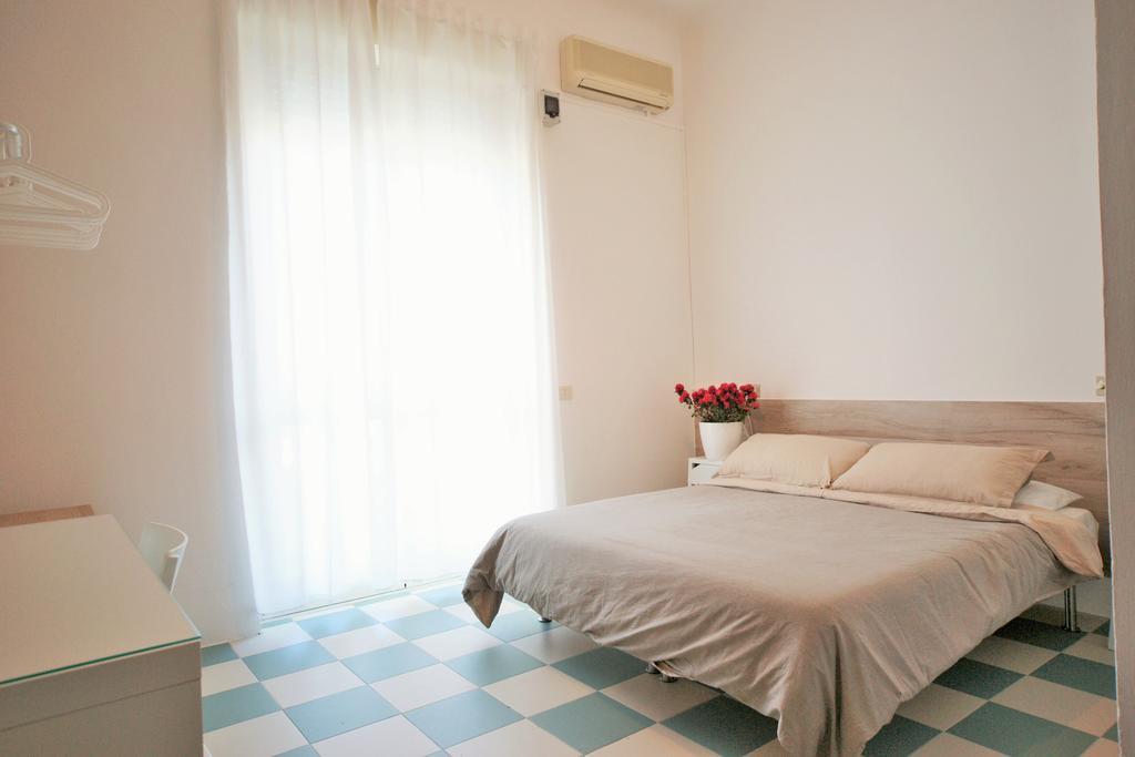 Hotel Happy Marina di Pietrasanta Buitenkant foto